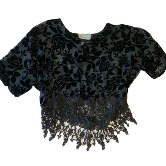 Jr Stevens Black Velvet Floral Lace Hem Short Sleeve Crop Top - Picture 1 of 5